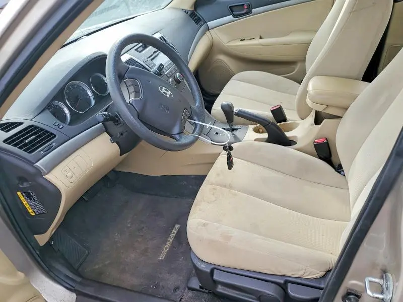 2010 HYUNDAI SONATA GLS  