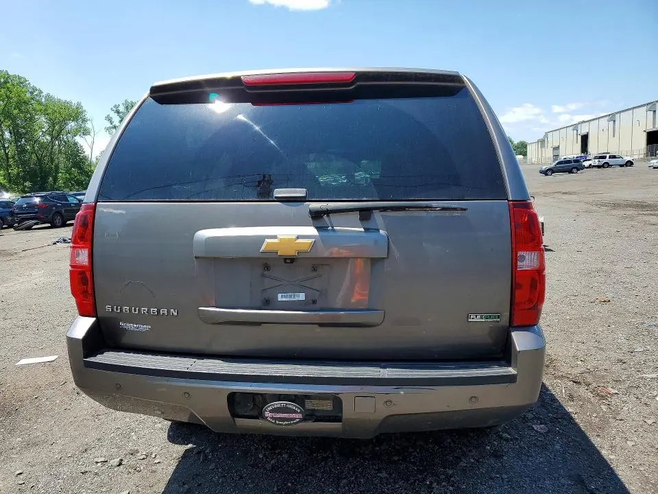 2012 CHEVROLET SUBURBAN K1500 LT  