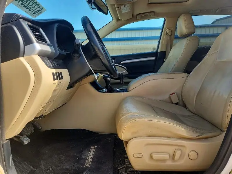 2015 TOYOTA HIGHLANDER XLE  