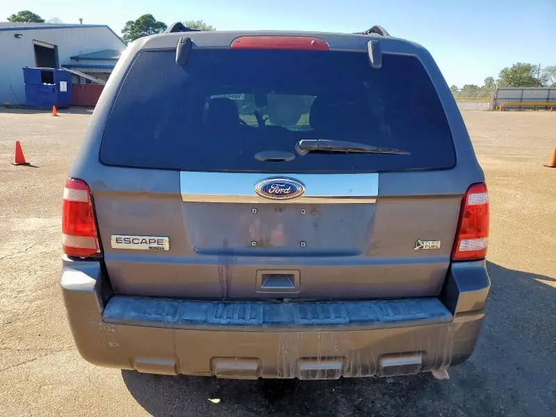 2011 FORD ESCAPE LIMITED  