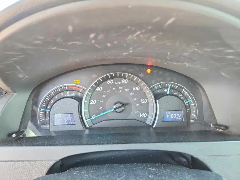 2013 TOYOTA CAMRY LE  