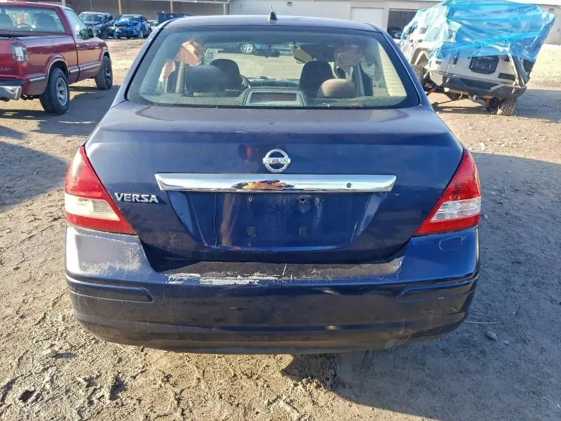 2011 NISSAN VERSA 1.8 S  