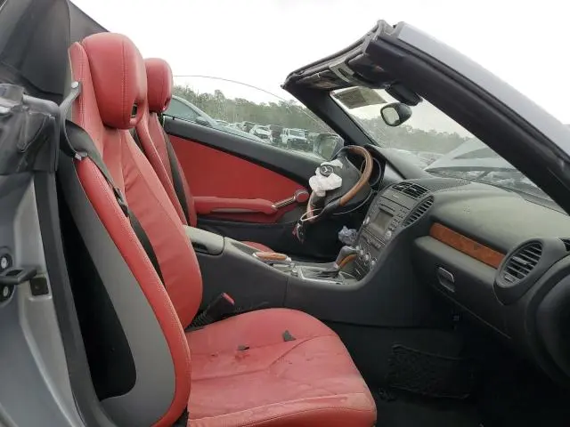 2010 MERCEDES-BENZ SLK 300