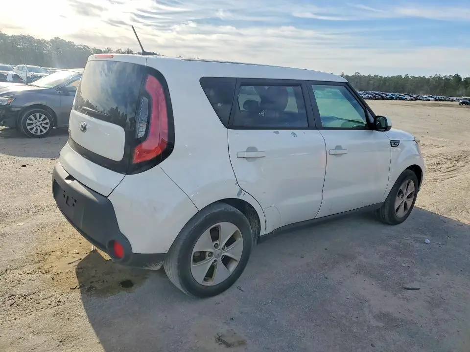 2016 KIA SOUL   
