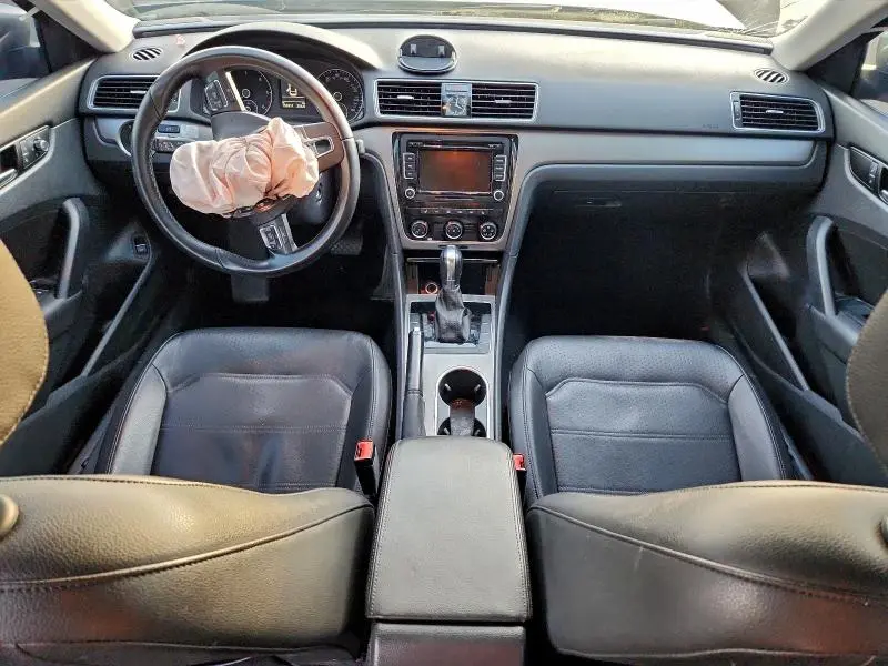 2014 VOLKSWAGEN PASSAT SE  