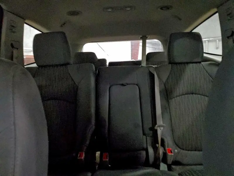 2015 CHEVROLET TRAVERSE LS  