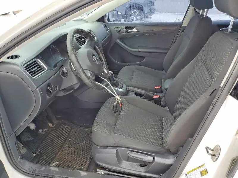 2013 VOLKSWAGEN JETTA BASE  