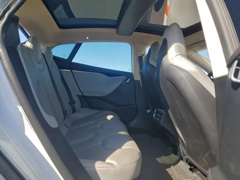 2014 TESLA MODEL S   