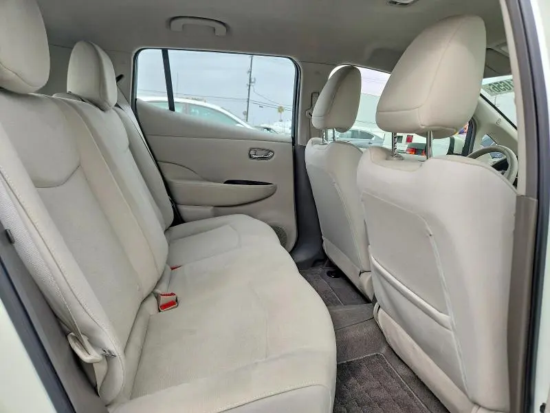2012 NISSAN LEAF SV  