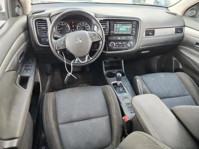 2016 MITSUBISHI OUTLANDER SE