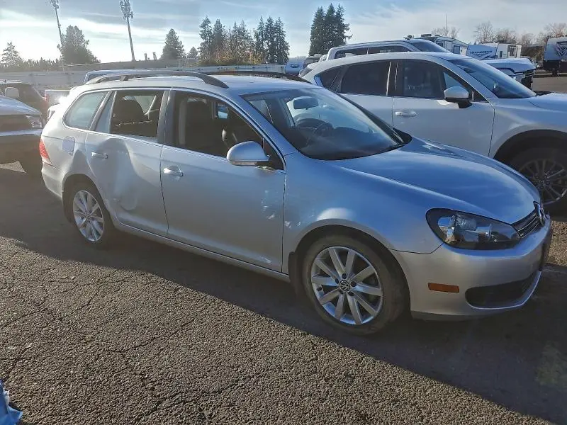 2011 VOLKSWAGEN JETTA TDI  
