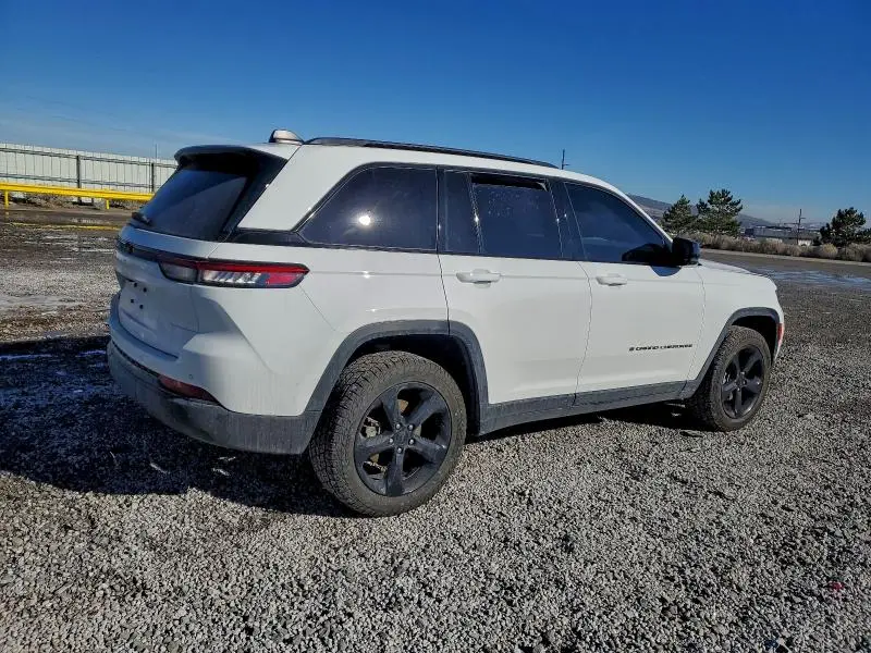 2023 JEEP GRAND CHEROKEE LAREDO  