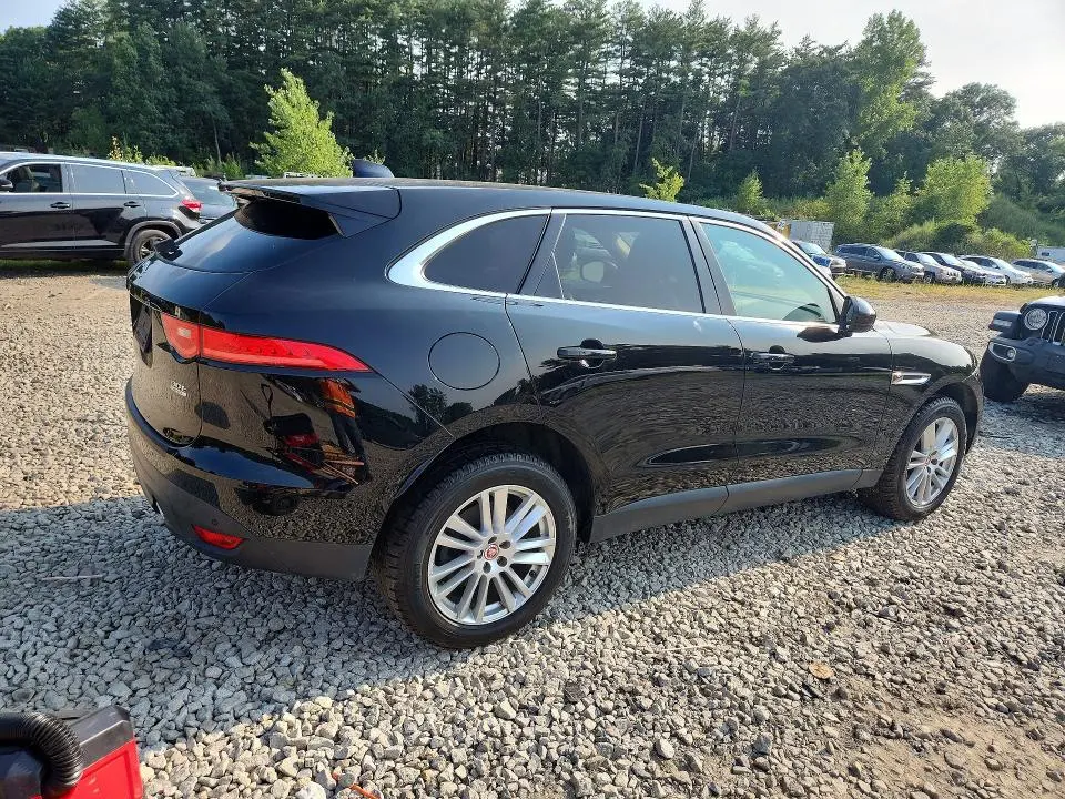 2020 JAGUAR F-PACE PRESTIGE  