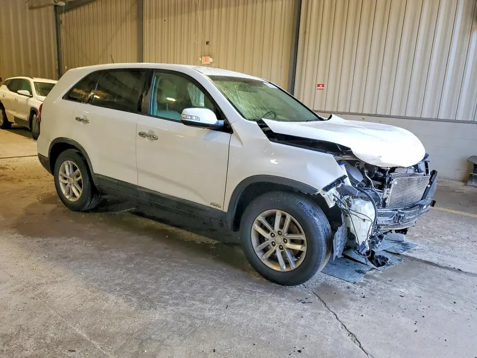 2014 KIA SORENTO LX  