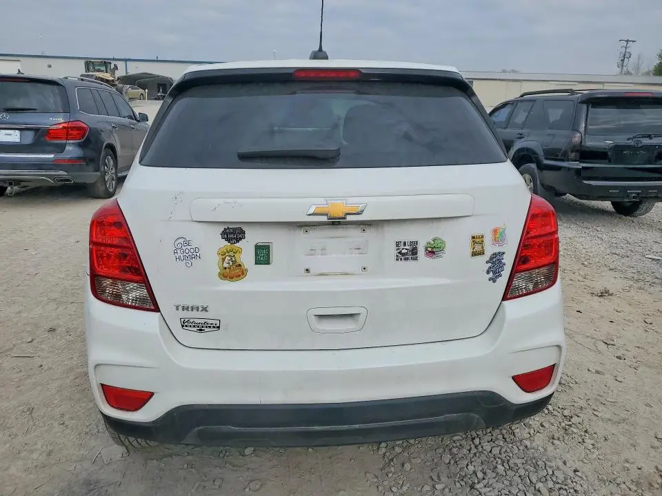 2021 CHEVROLET TRAX LS  