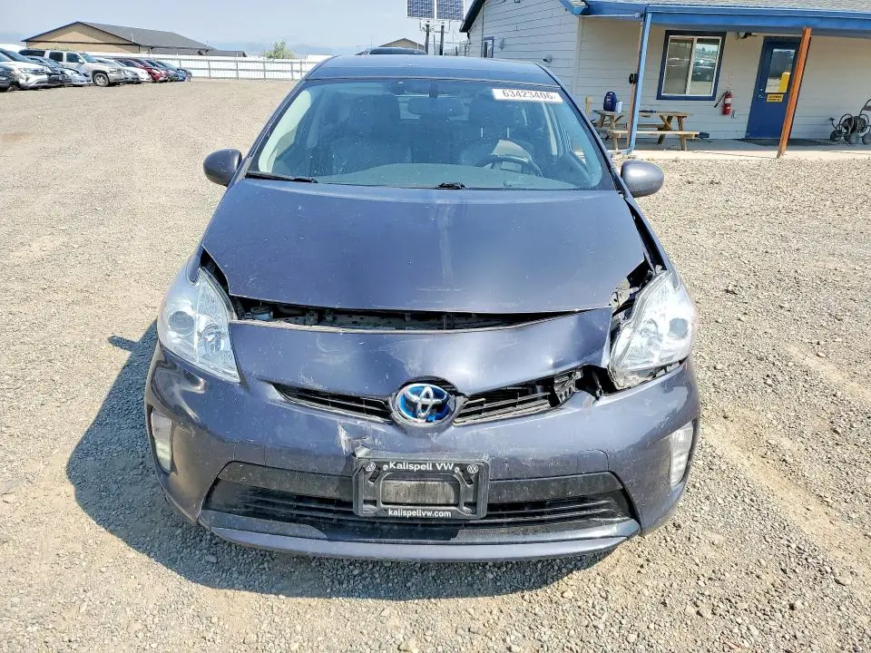 2015 TOYOTA PRIUS FOUR  