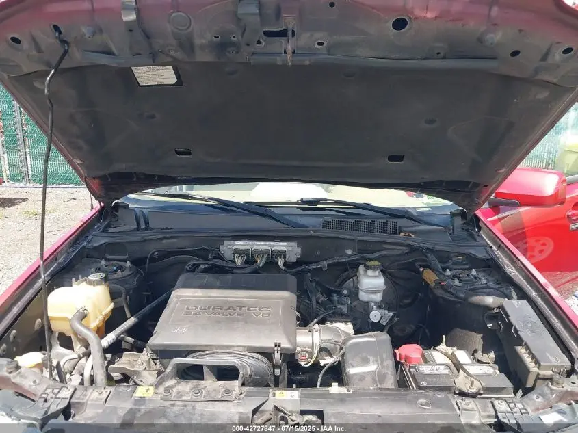 2010 FORD ESCAPE LIMITED