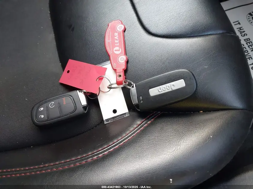 2022 JEEP CHEROKEE TRAILHAWK 4X4