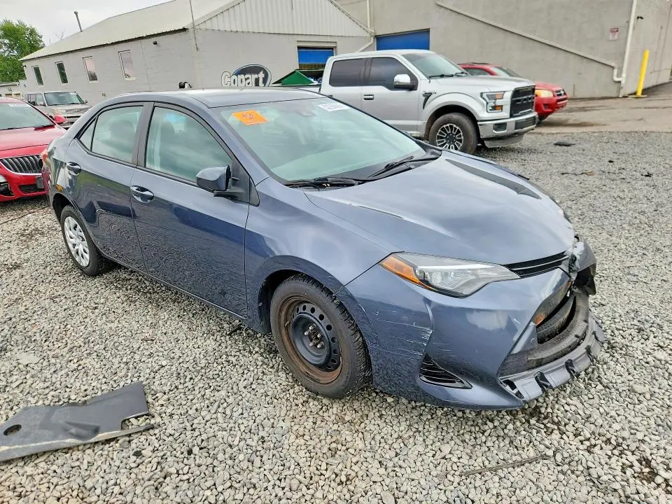 2018 TOYOTA COROLLA LE  