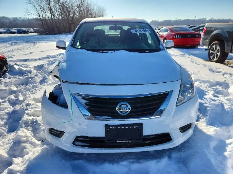 2014 NISSAN VERSA S  