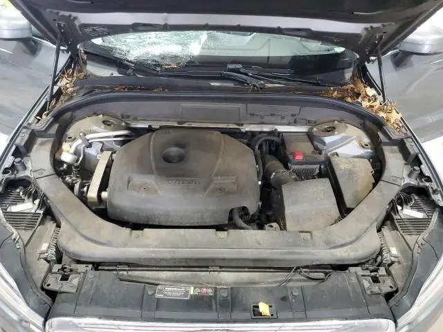 2018 VOLVO XC60 T5 MOMENTUM  