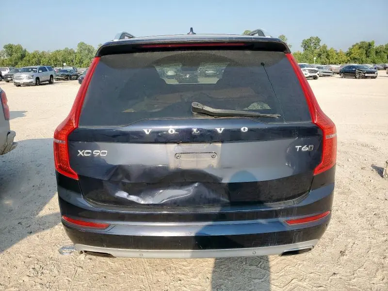 2017 VOLVO XC90 T6