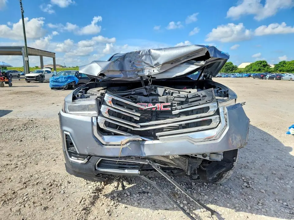 2020 GMC ACADIA SLE  