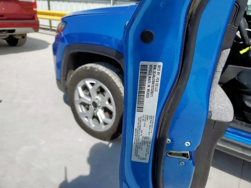 2025 JEEP COMPASS LATITUDE  