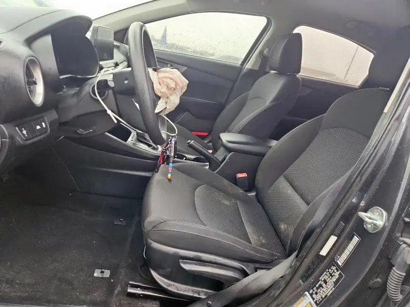 2021 KIA FORTE FE  