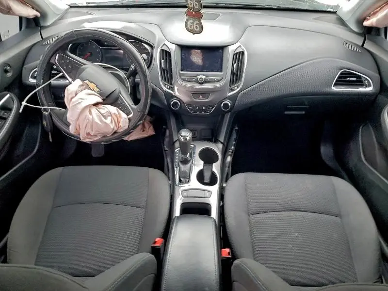 2019 CHEVROLET CRUZE LT  