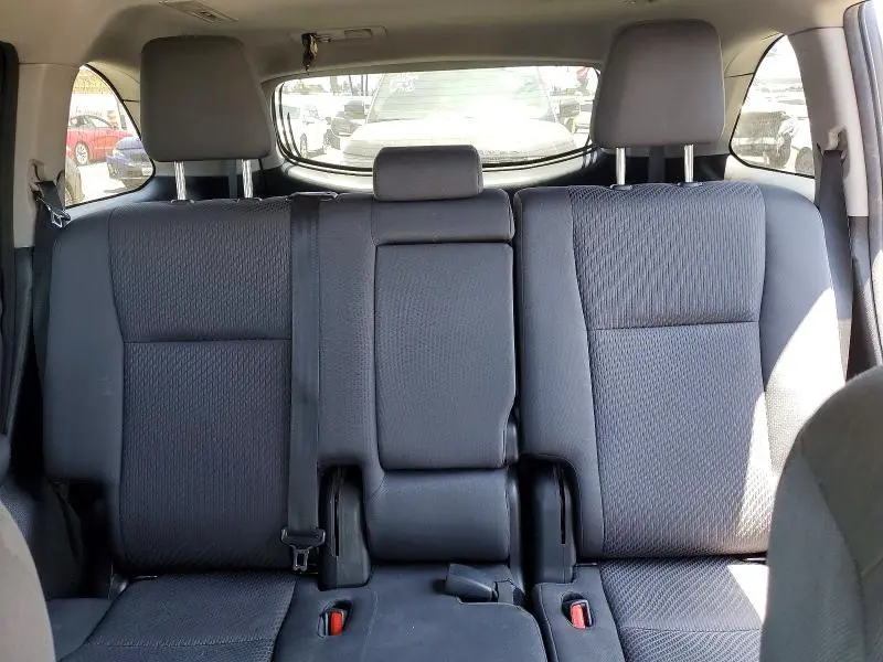 2018 TOYOTA HIGHLANDER LE  