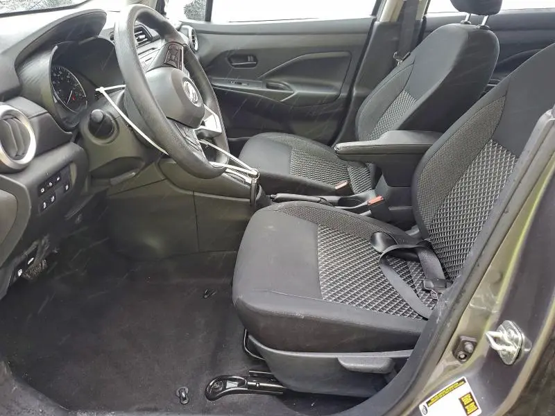 2020 NISSAN VERSA S  