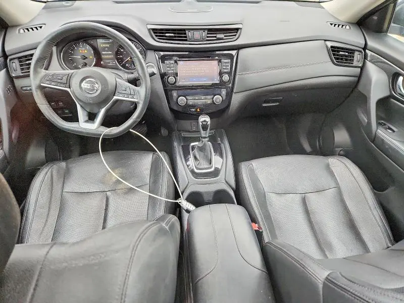 2017 NISSAN ROGUE SL  