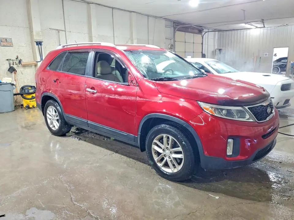 2015 KIA SORENTO LX  