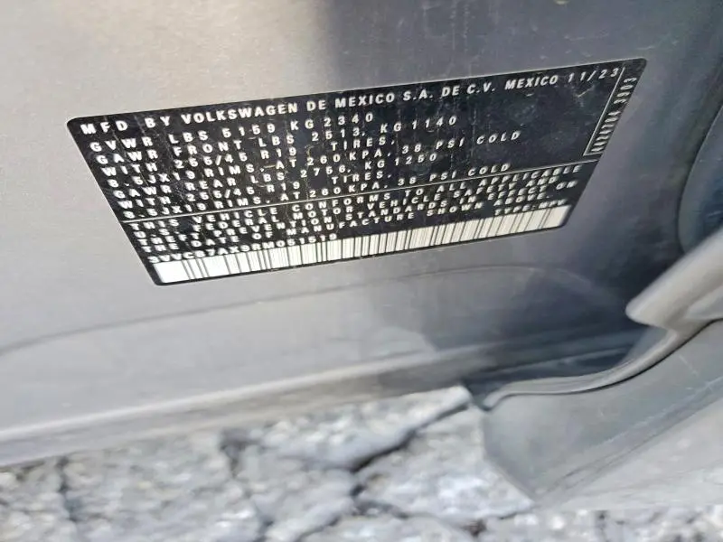 2024 VOLKSWAGEN TIGUAN SE R-LINE BLACK  