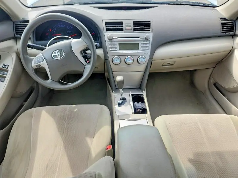 2011 TOYOTA CAMRY LE  