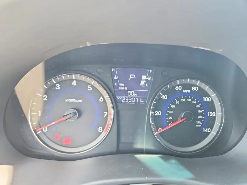 2013 HYUNDAI ACCENT GLS  