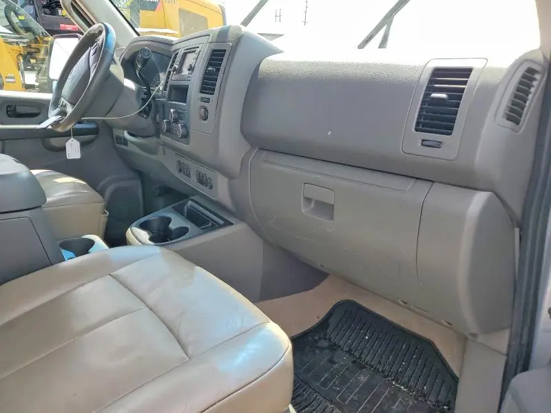 2014 NISSAN NV 3500 HD S  