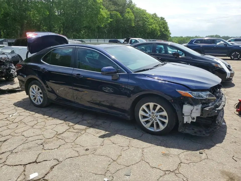 2022 TOYOTA CAMRY LE  