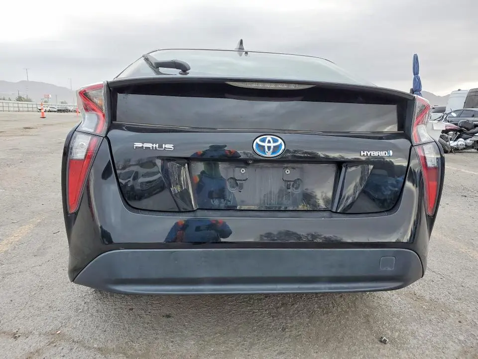 2016 TOYOTA PRIUS   