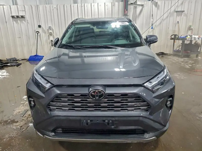 2022 TOYOTA RAV4 LIMITED  