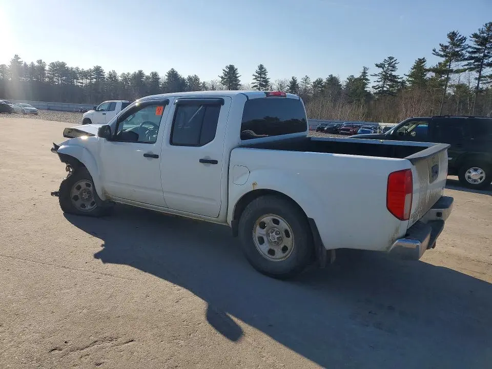 2014 NISSAN FRONTIER S  