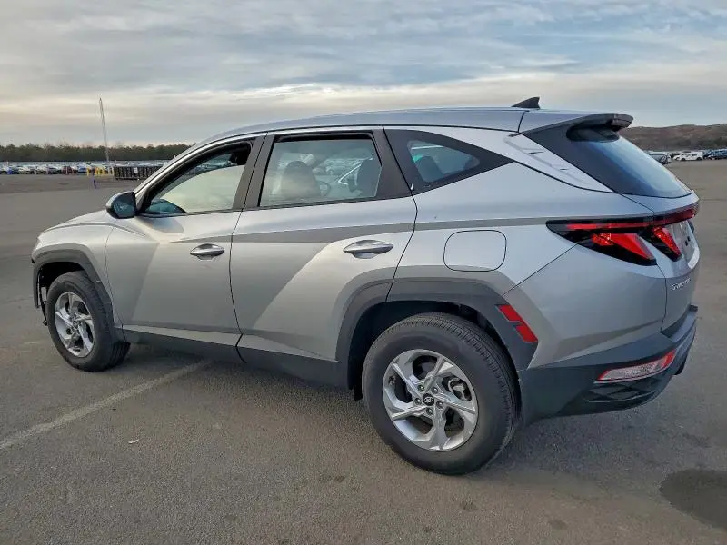 2023 HYUNDAI TUCSON SE  