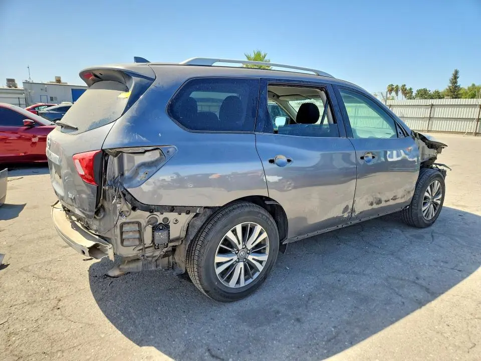 2019 NISSAN PATHFINDER SV  