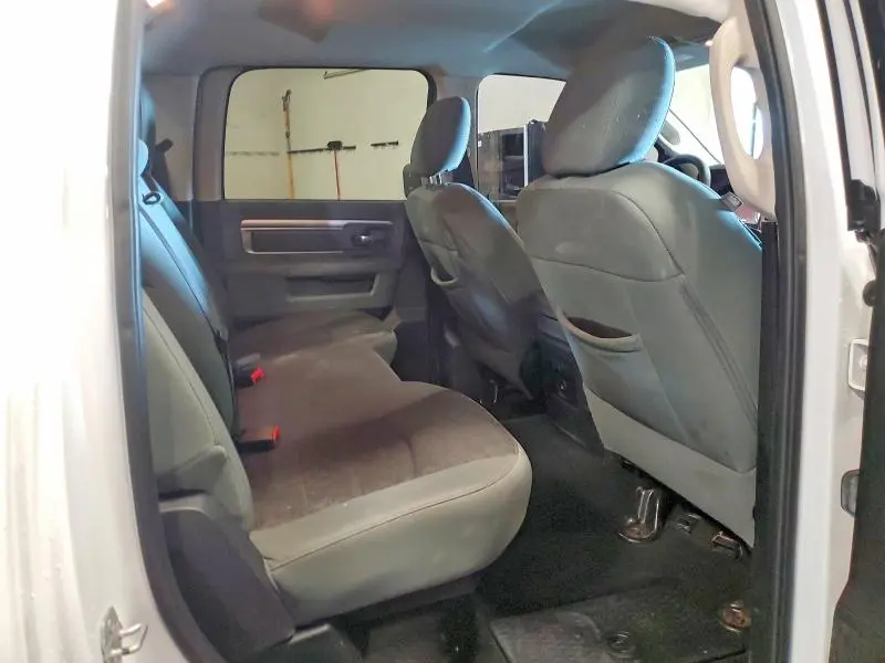 2014 RAM 1500 SLT  