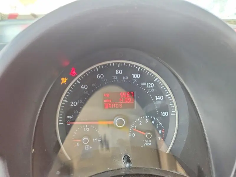 2010 VOLKSWAGEN NEW BEETLE   