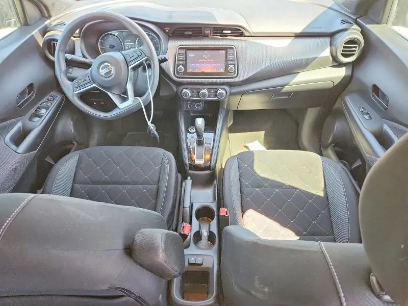 2019 NISSAN KICKS S  