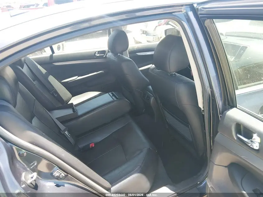 2013 INFINITI G37 JOURNEY