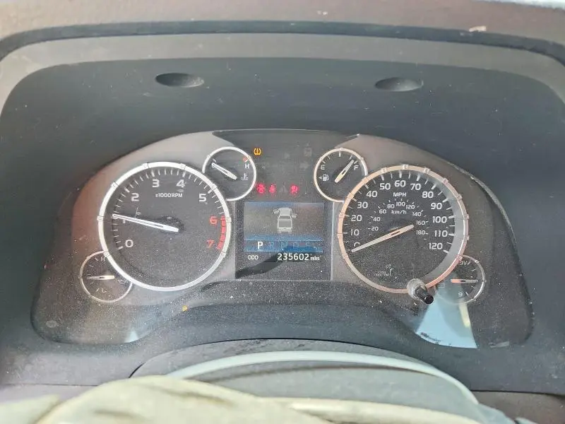 2014 TOYOTA TUNDRA SR5  