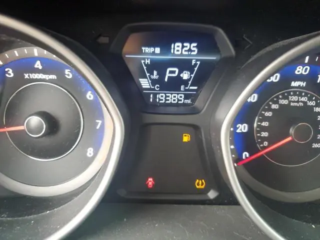 2014 HYUNDAI ELANTRA SE  